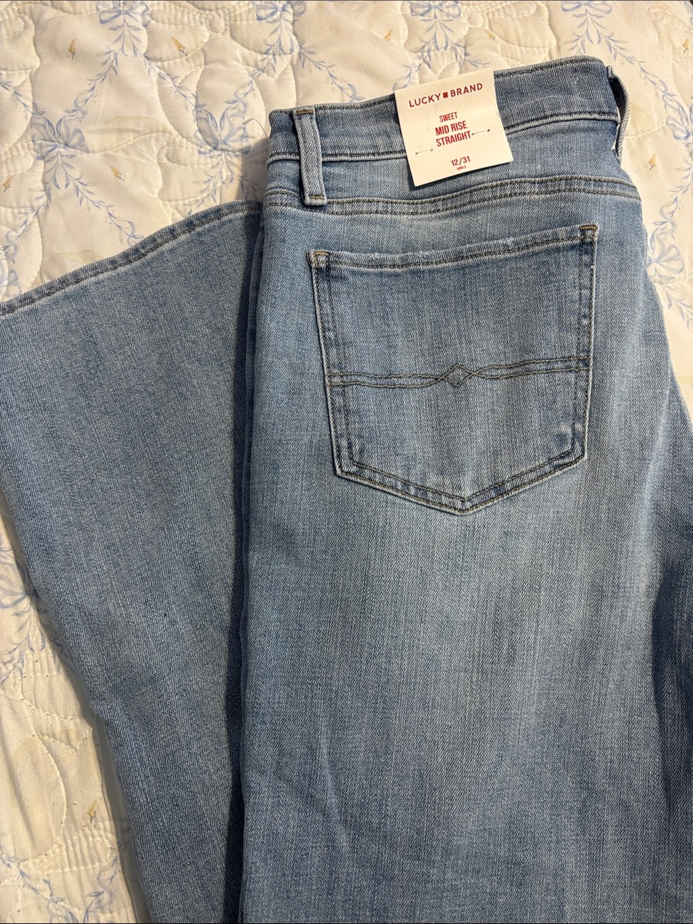 Lucky Brand Light Wash Straight Leg Jeans